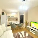 Bratanov Marvel 1 Apartment *